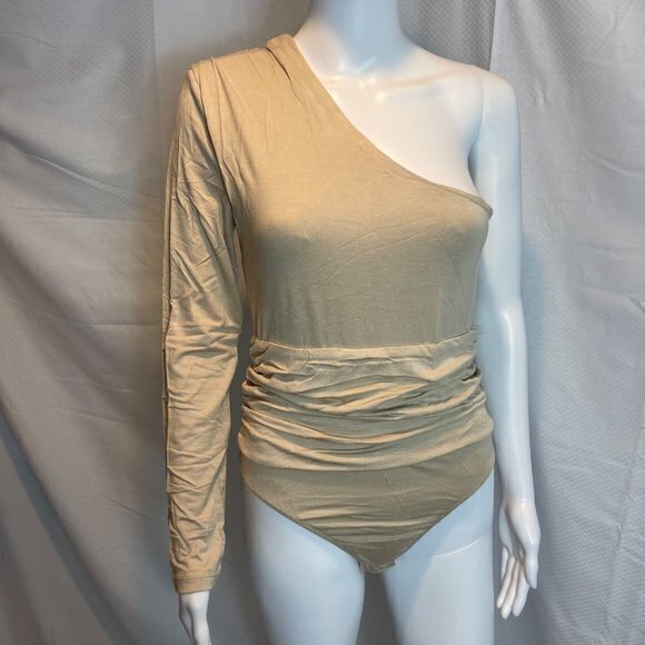 Te Amo One Shoulder Ruched Waist Bodysuit - Sand Size Med RefFNB3‎ - Picture 3 of 12